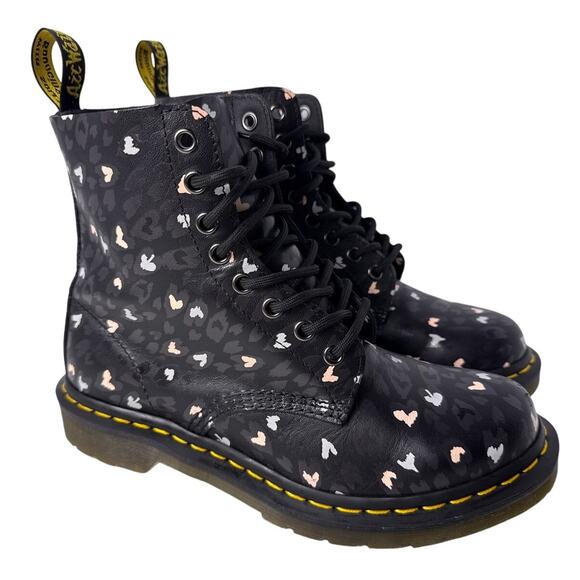 Dr. Martens 1460 Pascal Boots Wild Hearts Printed Womens US 8 Black Leather Pink - Picture 2 of 13
